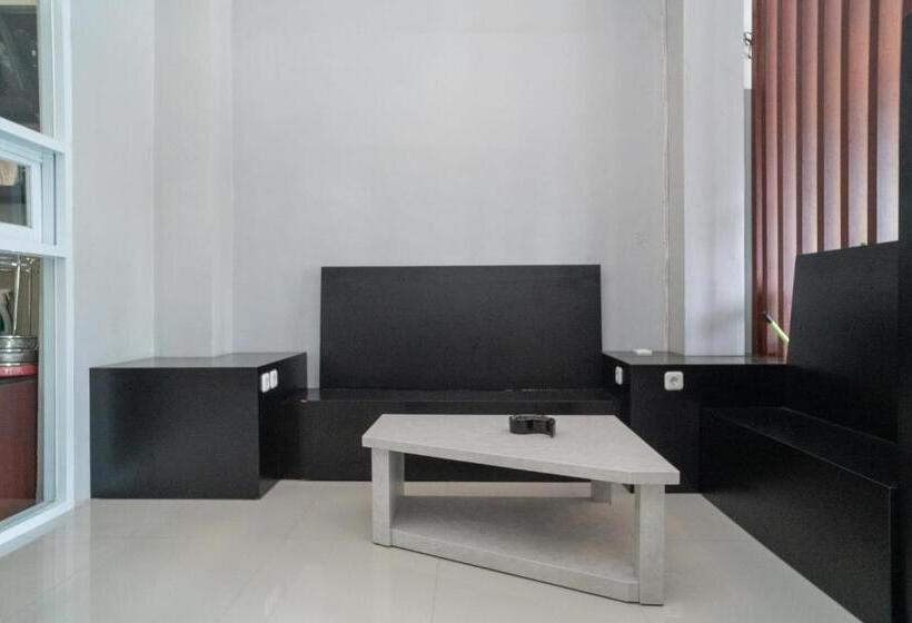 Hotel Reddoorz Syariah Near Jalan Ahmad Yani Banjarmasin 3