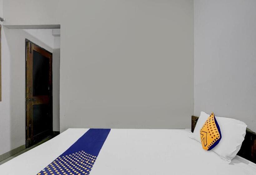 Отель Spot On 81321 Convival Budget Stay