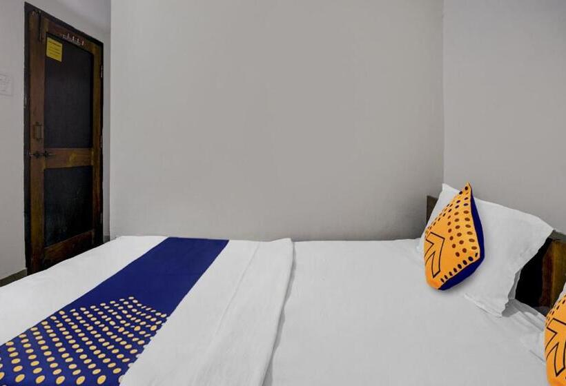 Отель Spot On 81321 Convival Budget Stay