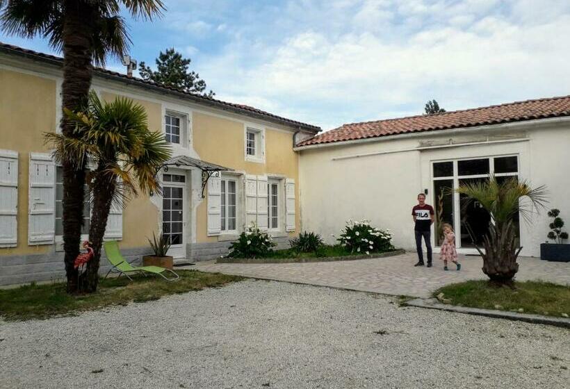 بنسيون A La Paillotte