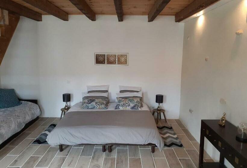 بنسيون A La Paillotte