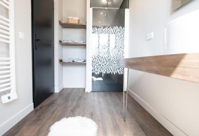 膳宿费 Au Coeur Du Village