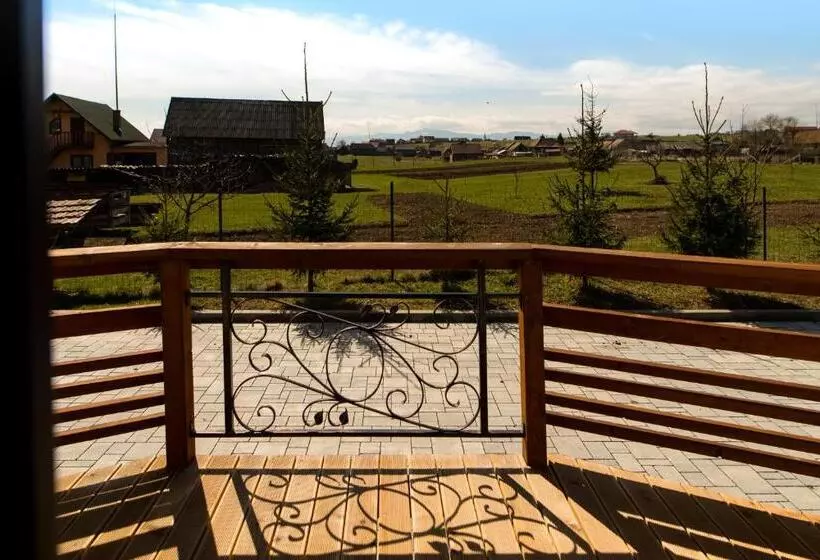 Majatalo Veranda Panzio