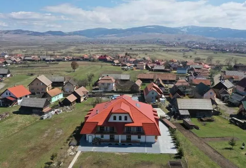 Majatalo Veranda Panzio