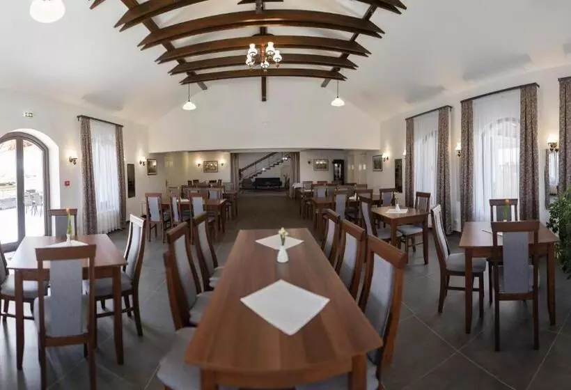 Majatalo Veranda Panzio