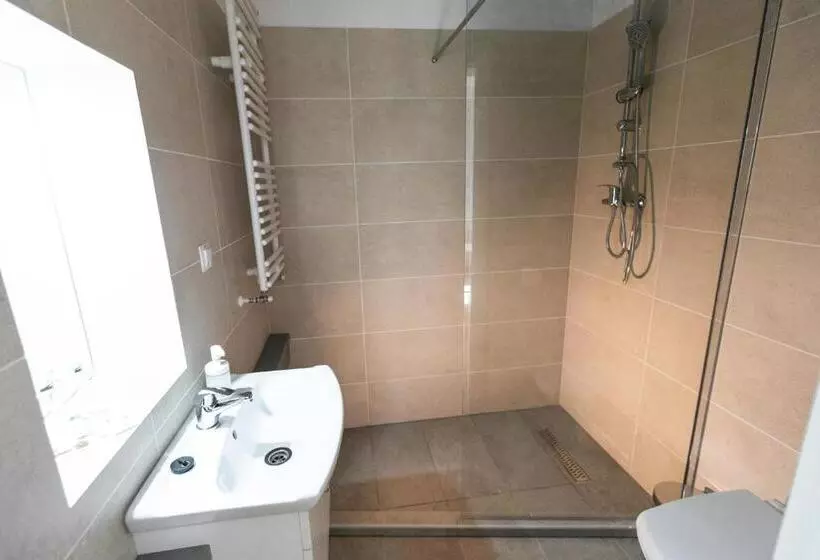 Majatalo Veranda Panzio