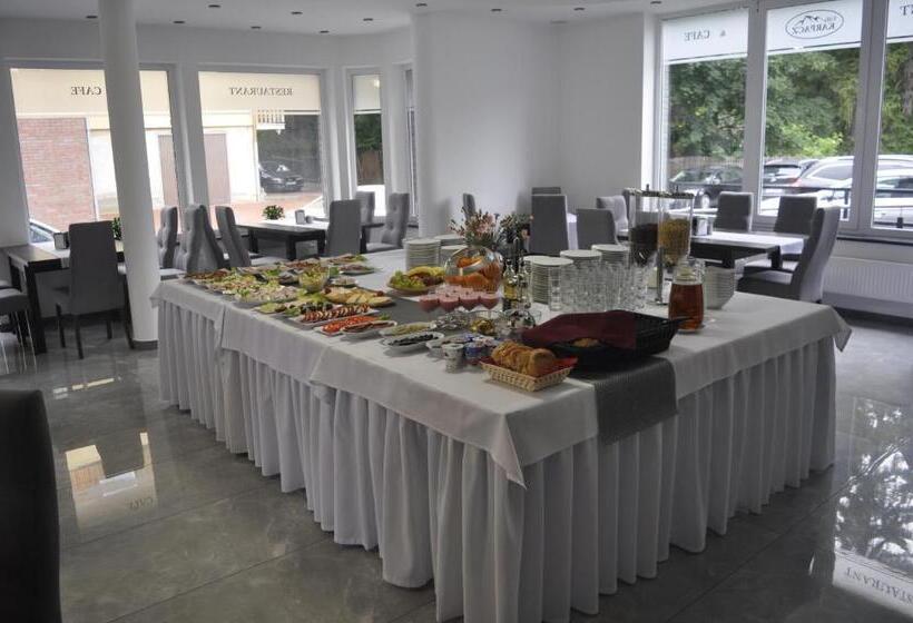 تختخواب و صبحانه Villa Karpacz