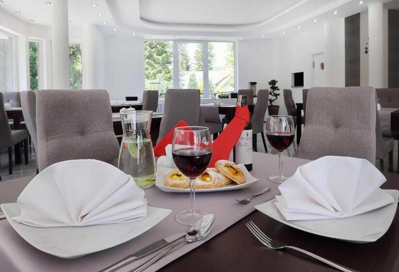 تختخواب و صبحانه Villa Karpacz