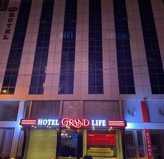 בית מלון כפרי Grand Life