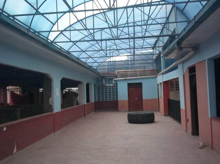 هتل Isiolo Landmark