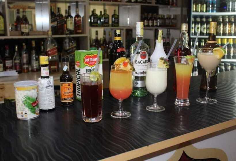 هتل Isiolo Landmark