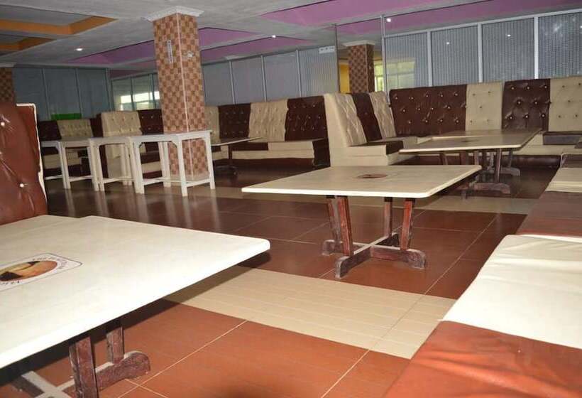 هتل Isiolo Landmark