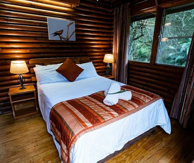 בית מלון כפרי Mtunzini Forest Lodge Self Catering Resort