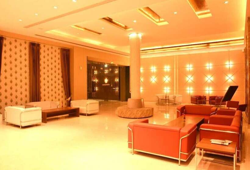 בית מלון כפרי The Gulmohar Grand