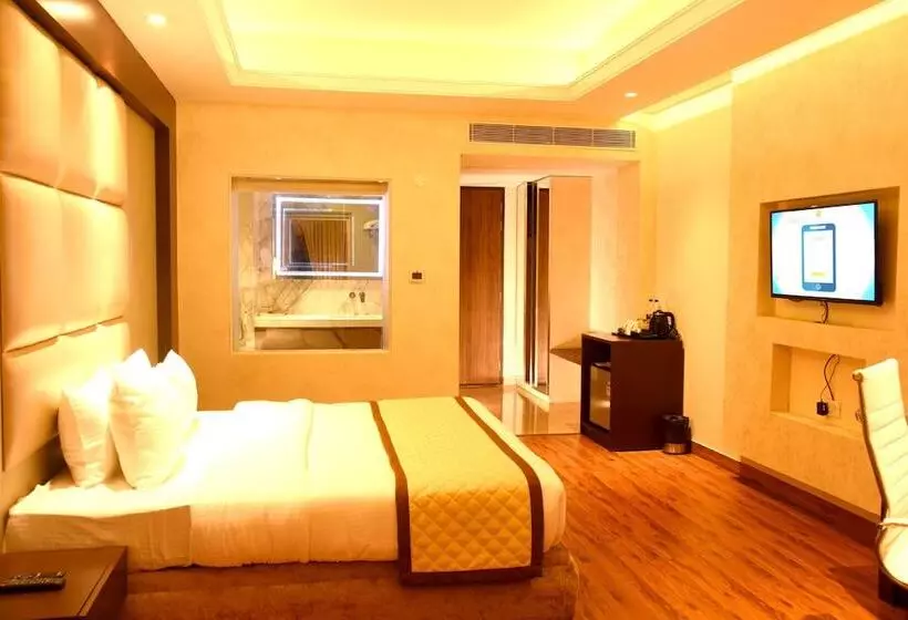 Hotelli The Gulmohar Grand