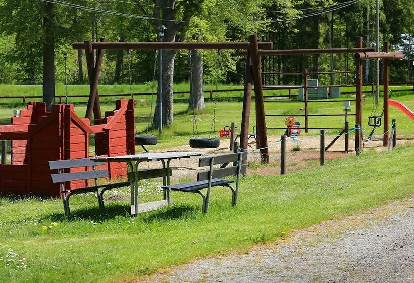 Отель Urshult Camping