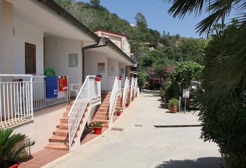 هتل Villaggio Quattro Scogli