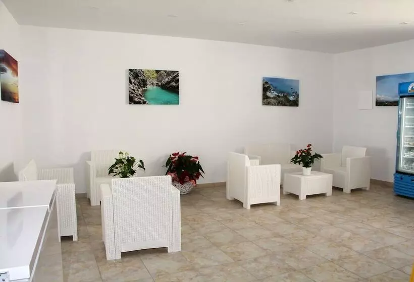 Hotelli Villaggio Quattro Scogli