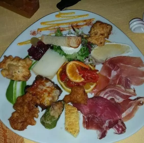 Hotelli Villaggio Quattro Scogli