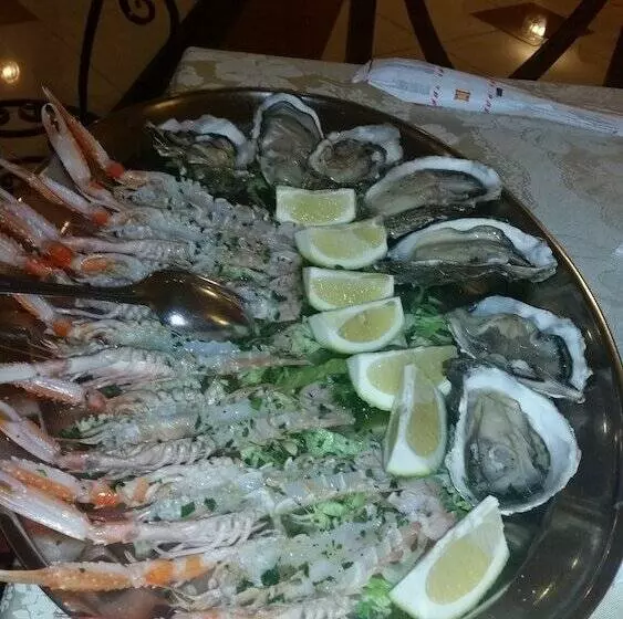 Hotelli Villaggio Quattro Scogli