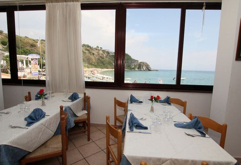 هتل Villaggio Quattro Scogli