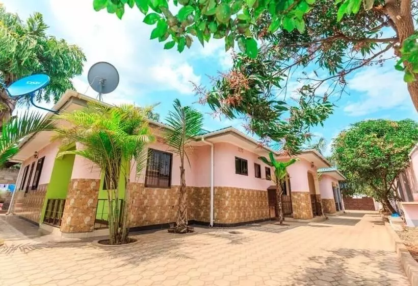Kilimanjaro Peak   Hostel