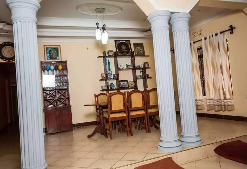 Kilimanjaro Peak   Hostel