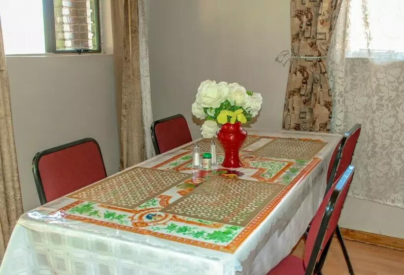 پانسیون Eaglesview Lodge
