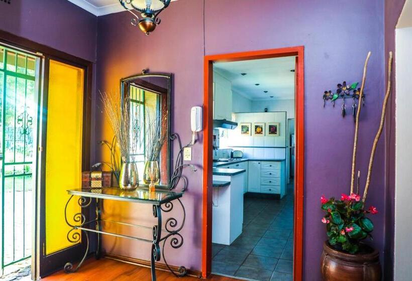 Пансион The Exclusive Guesthouse