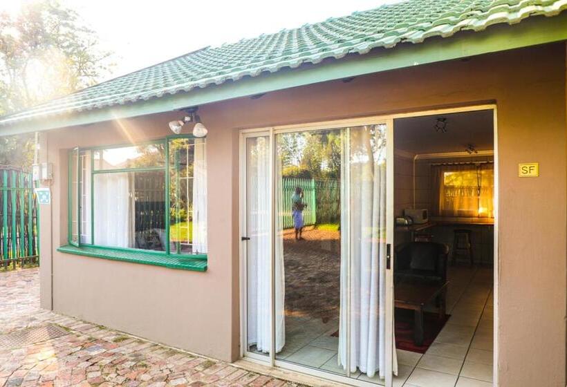 Пансион The Exclusive Guesthouse