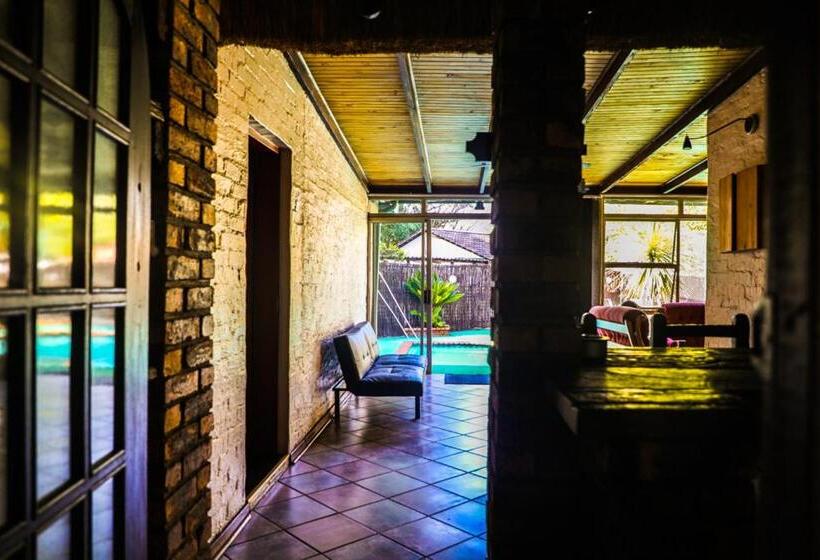 Пансион The Exclusive Guesthouse