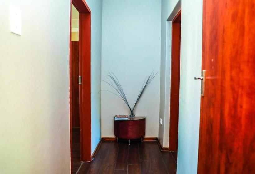 Пансион The Exclusive Guesthouse