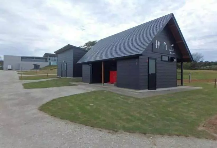 Lomakeskus Snow Peak Headquarters