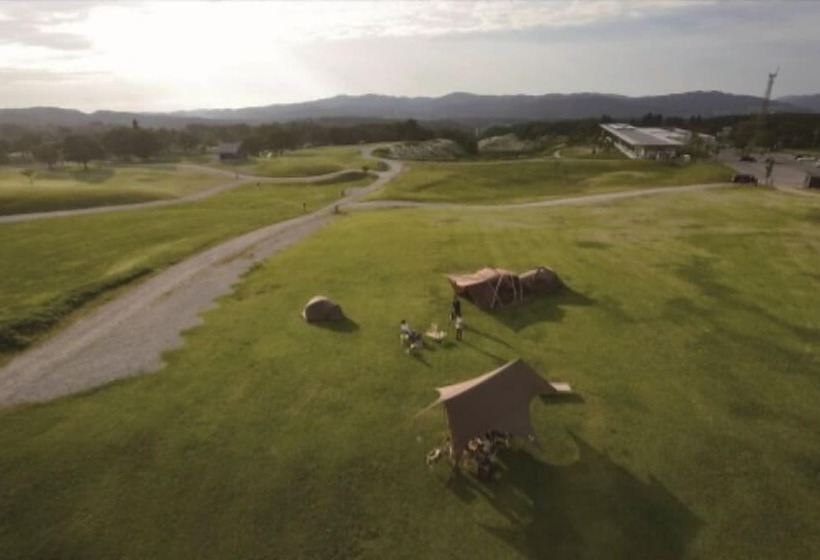 אתר נופש Snow Peak Headquarters