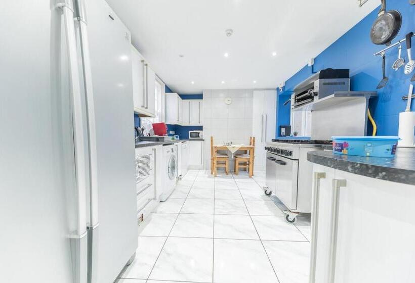 مبيت وإفطار Tivoli Guesthouse Room 6