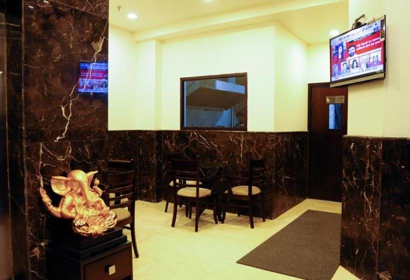 Отель Jullundur 18