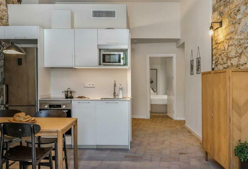 هتل La Comuna By Bon Dia Residences