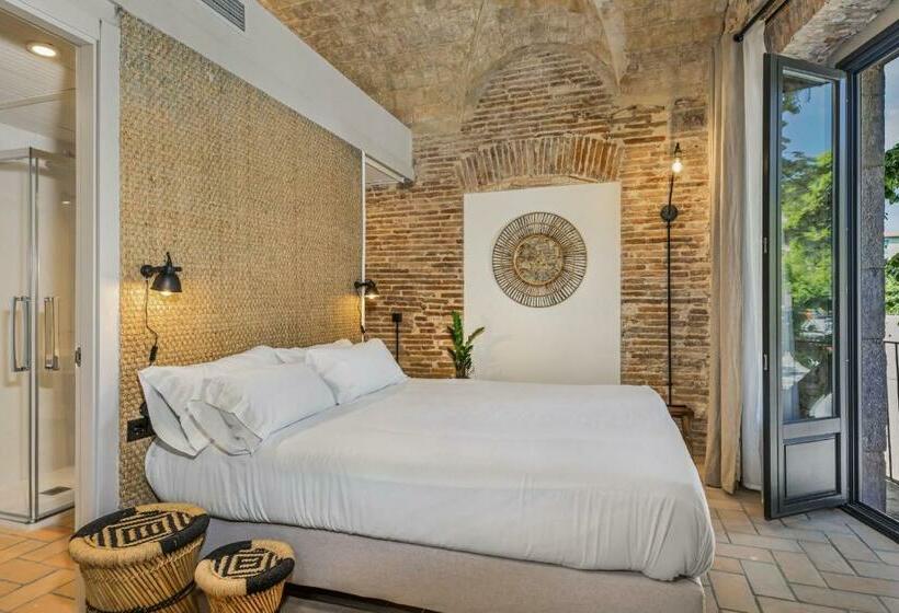 هتل La Comuna By Bon Dia Residences