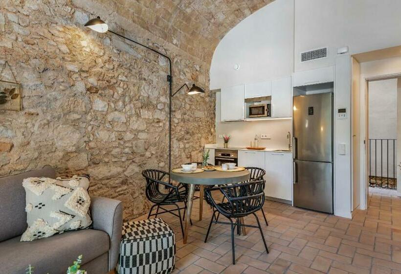 هتل La Comuna By Bon Dia Residences