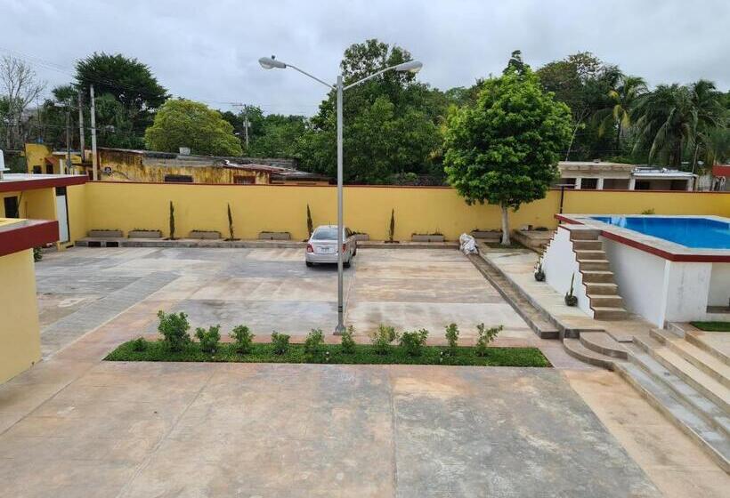 Otel La Piramide Izamal