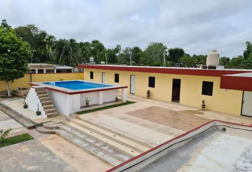 Hotelli La Piramide Izamal