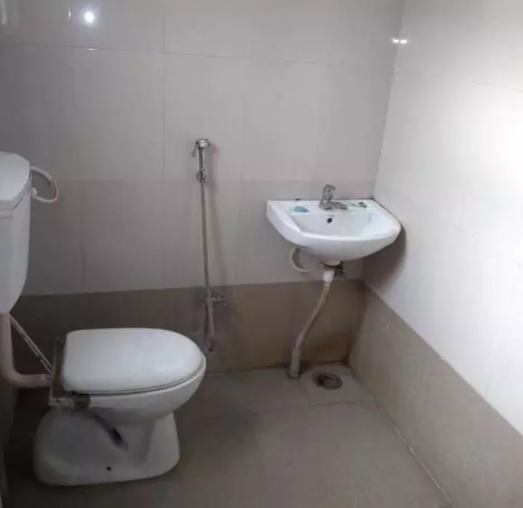 Hotelli Oyo 82176 Konkan House