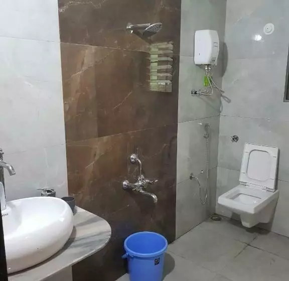 Hotelli Oyo 82176 Konkan House