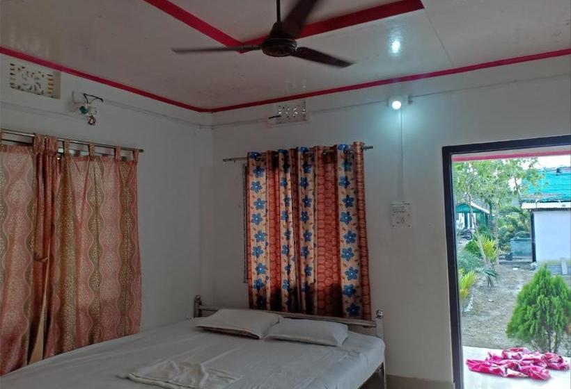 Hotel Oyo 82239 Gorumara Manna Resort