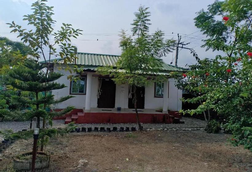 Hotel Oyo 82239 Gorumara Manna Resort