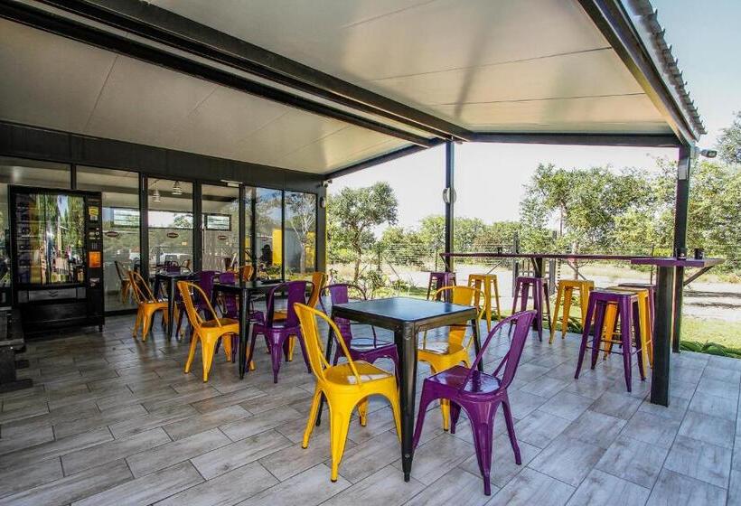 ホテル Sleepover Beitbridge