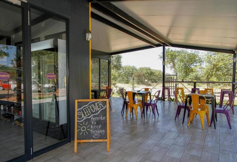 ホテル Sleepover Beitbridge