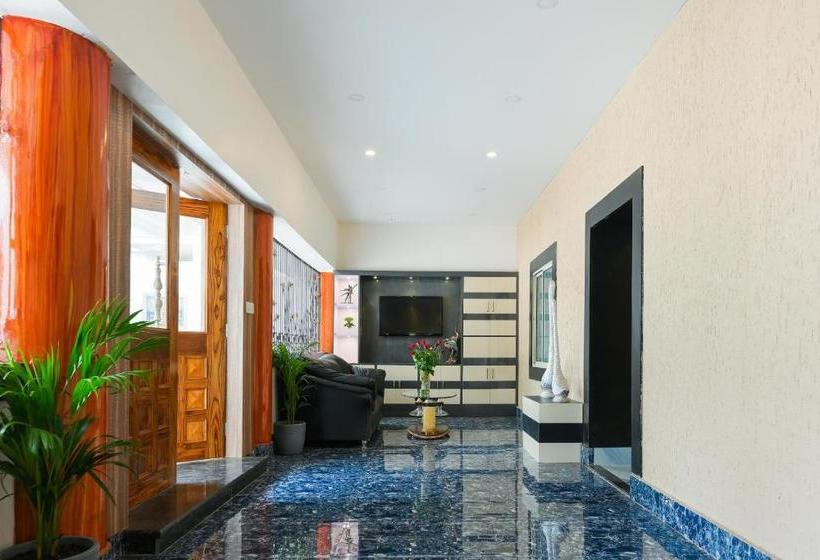 فندق Spot On 82053 Royal Adwita Resort