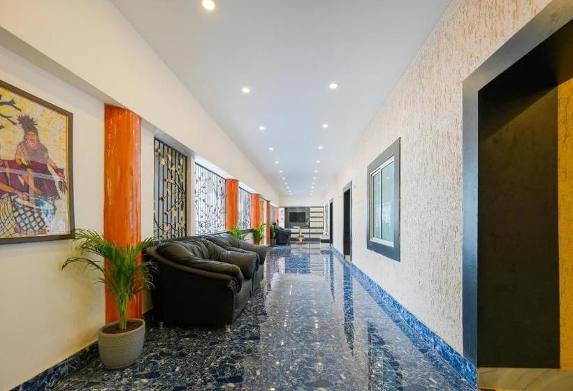 فندق Spot On 82053 Royal Adwita Resort