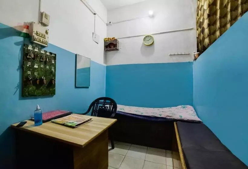 هتل Spot On Luv Kush Inn